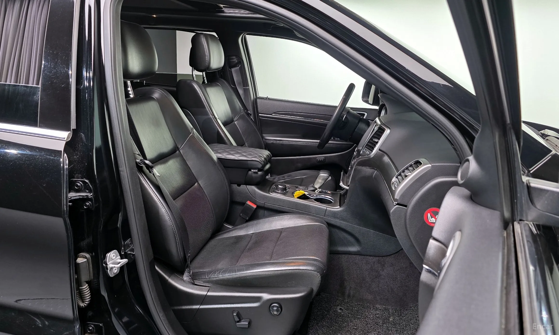 Jeep Grand Cherokee превью 10