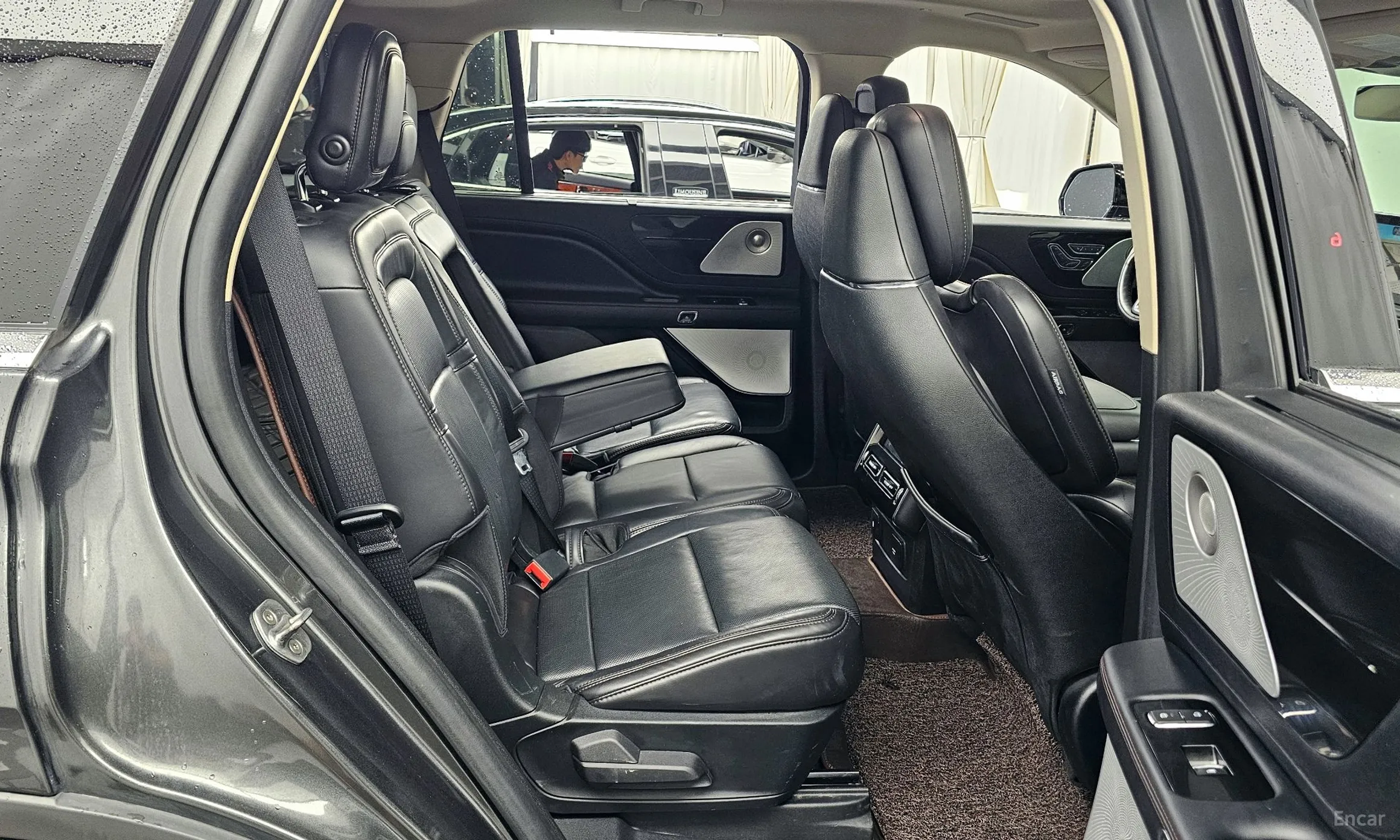 Lincoln Aviator 2nd Generation превью 12