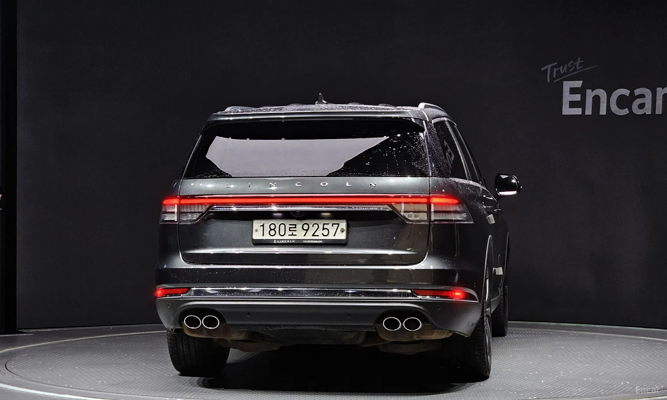 Lincoln Aviator 2nd Generation превью 4