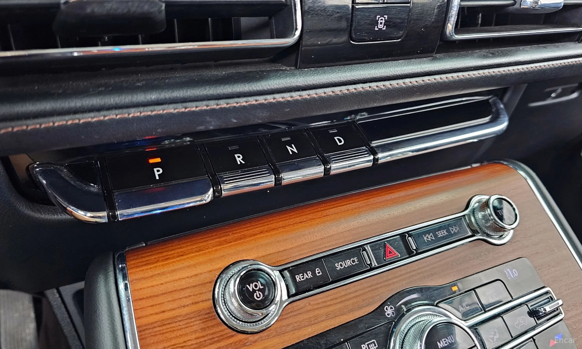 Lincoln Aviator 2nd Generation превью 9