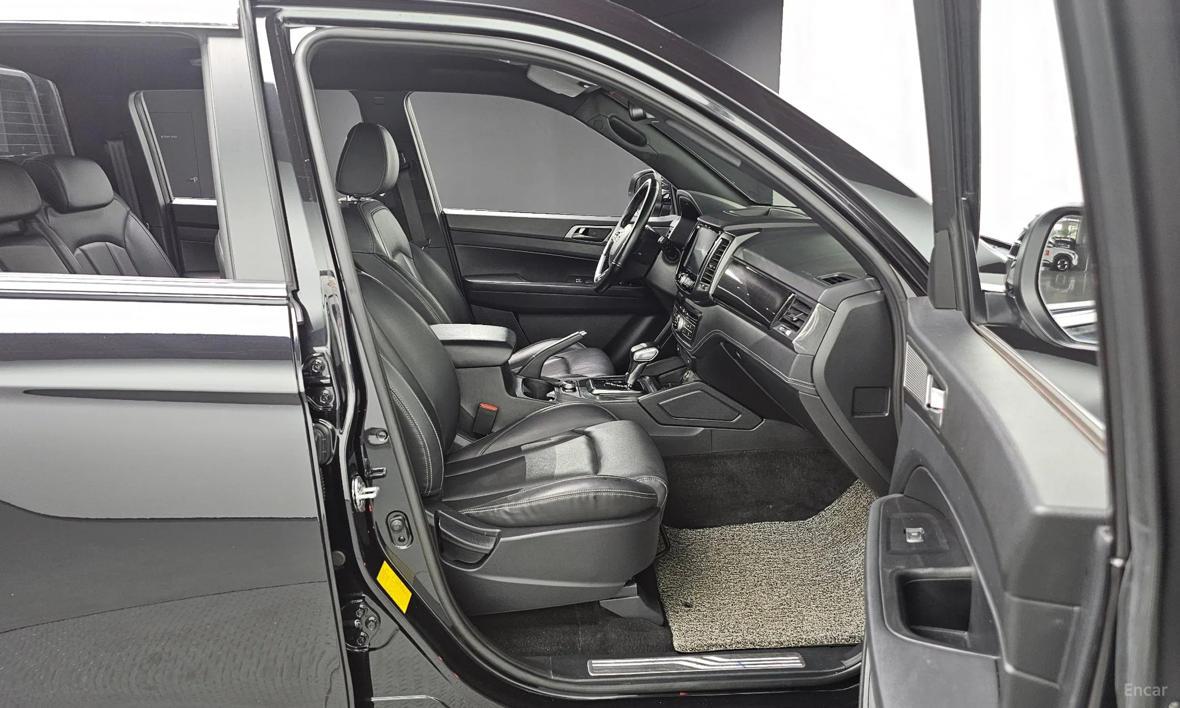 KG Mobility (SsangYong) Rexton Sports превью 12
