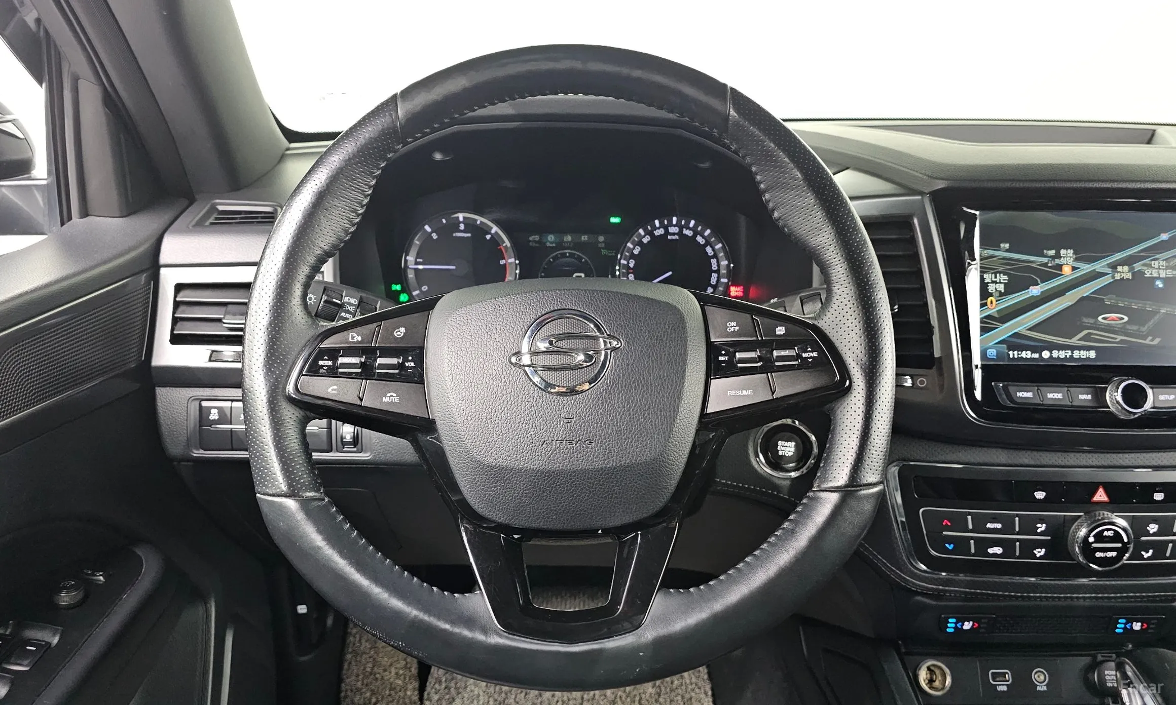 KG Mobility (SsangYong) Rexton Sports превью 17