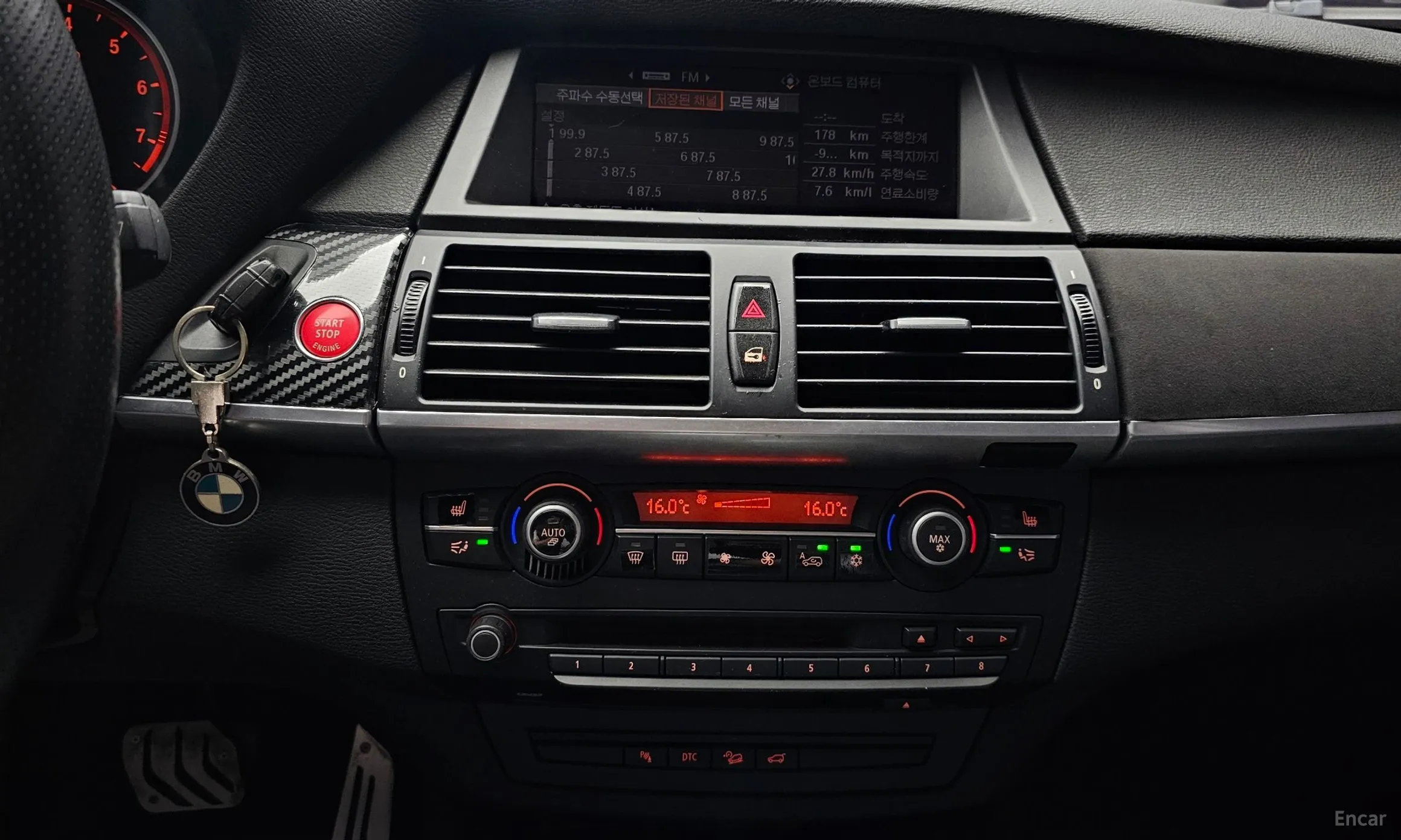 BMW X5 (E70) превью 14