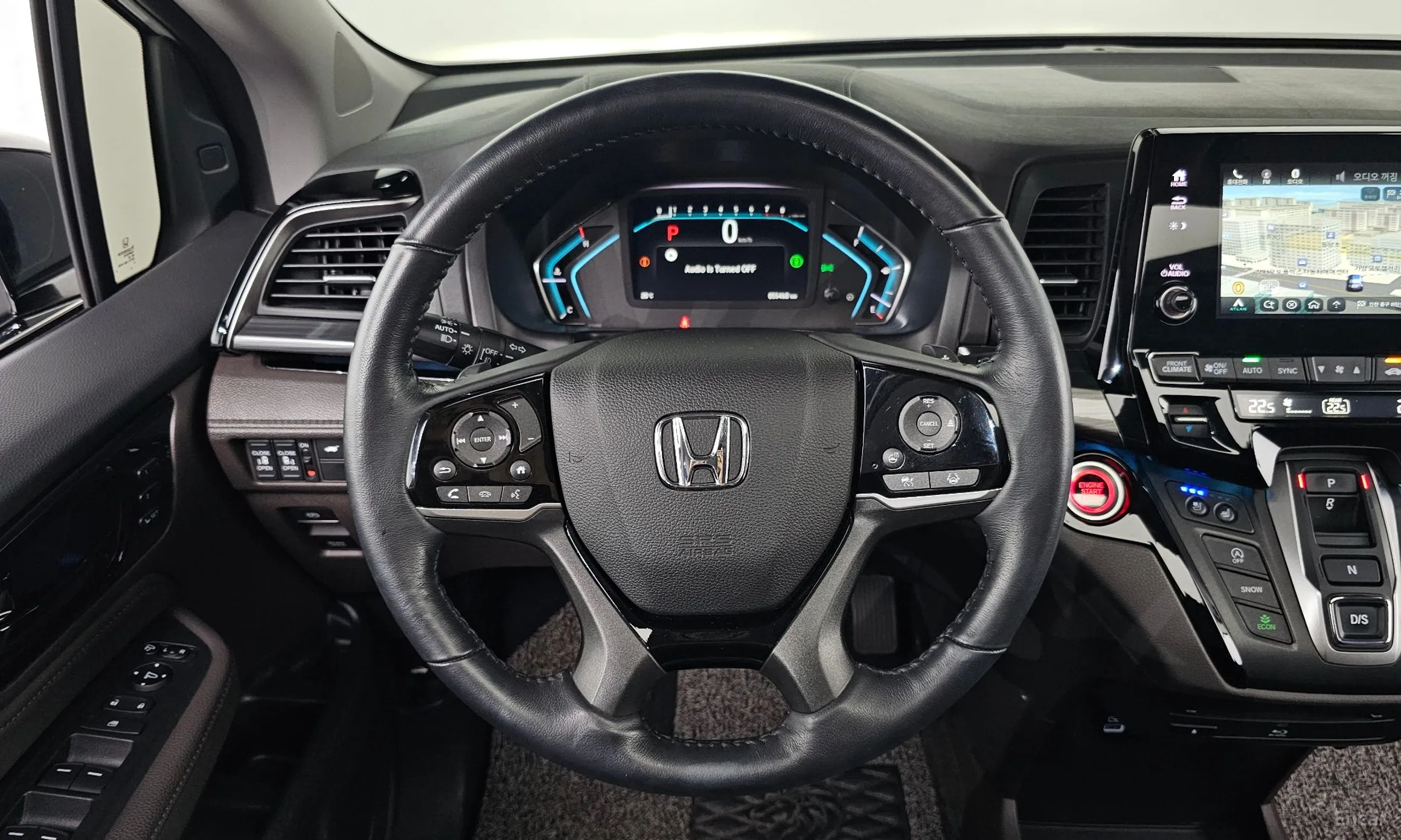Honda Odyssey превью 13