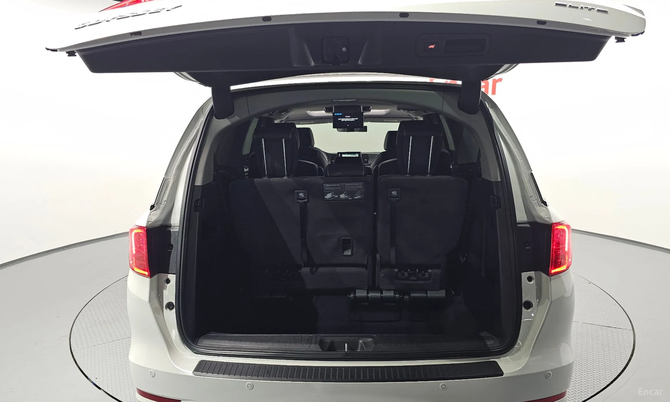 Honda Odyssey превью 20