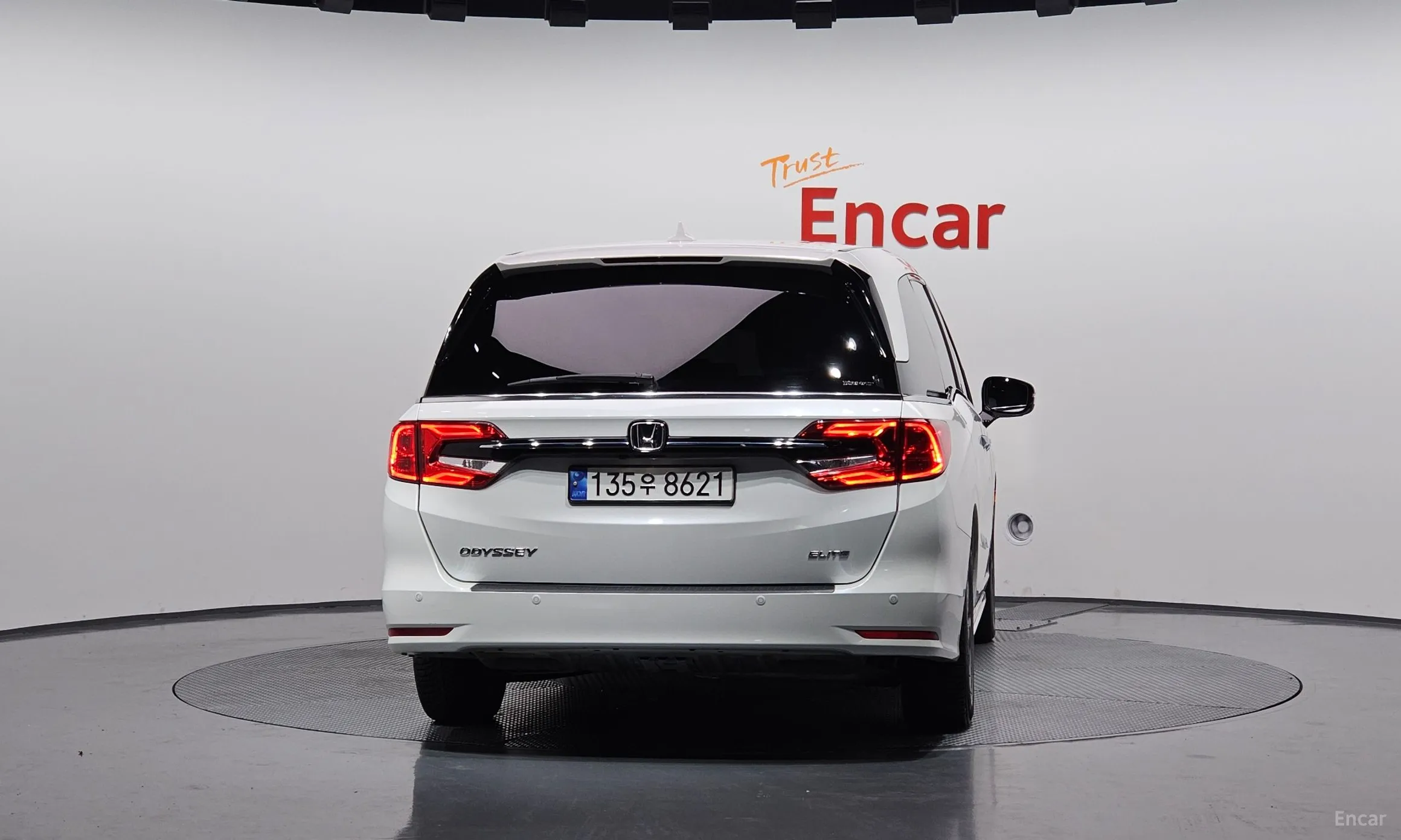Honda Odyssey превью 4