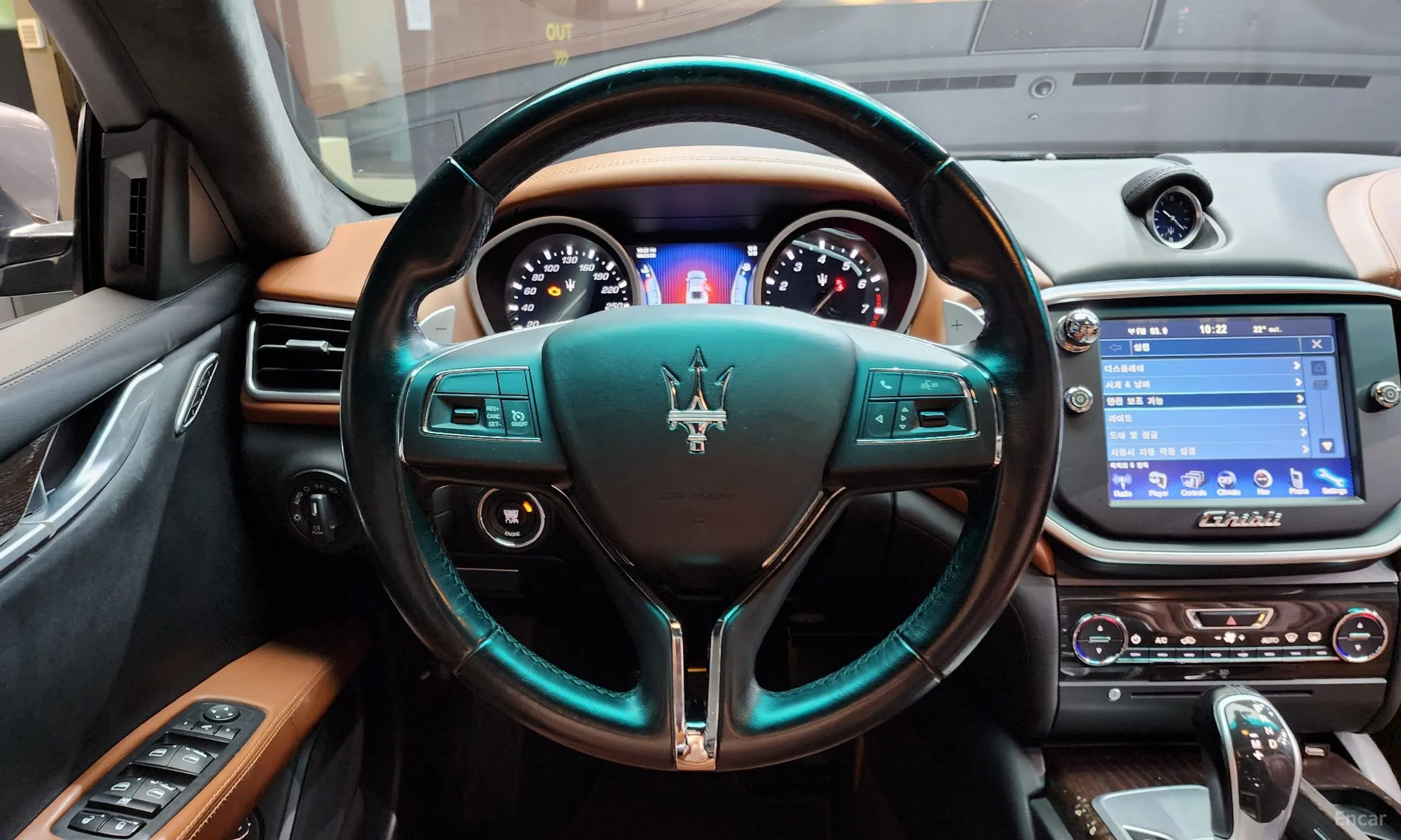 Maserati Ghibli превью 13