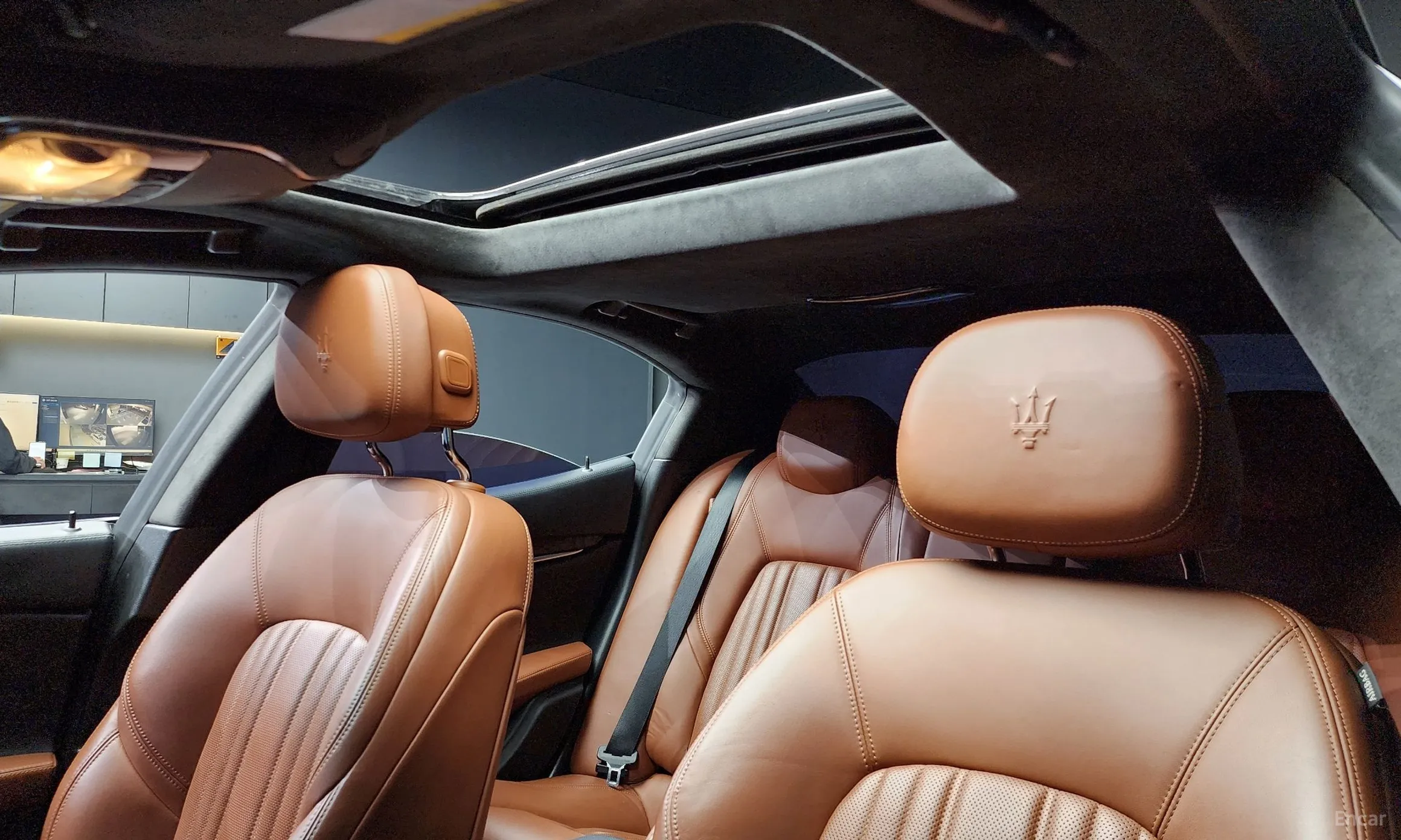 Maserati Ghibli превью 18