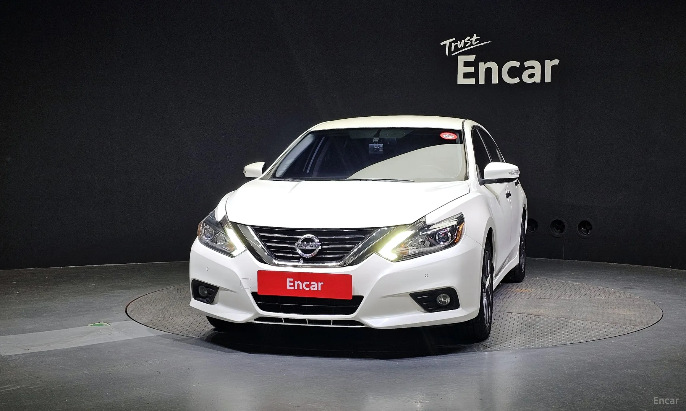Nissan Altima превью 3