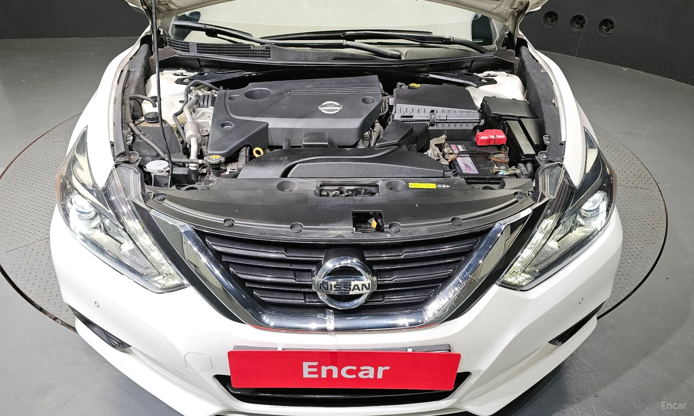 Nissan Altima превью 6