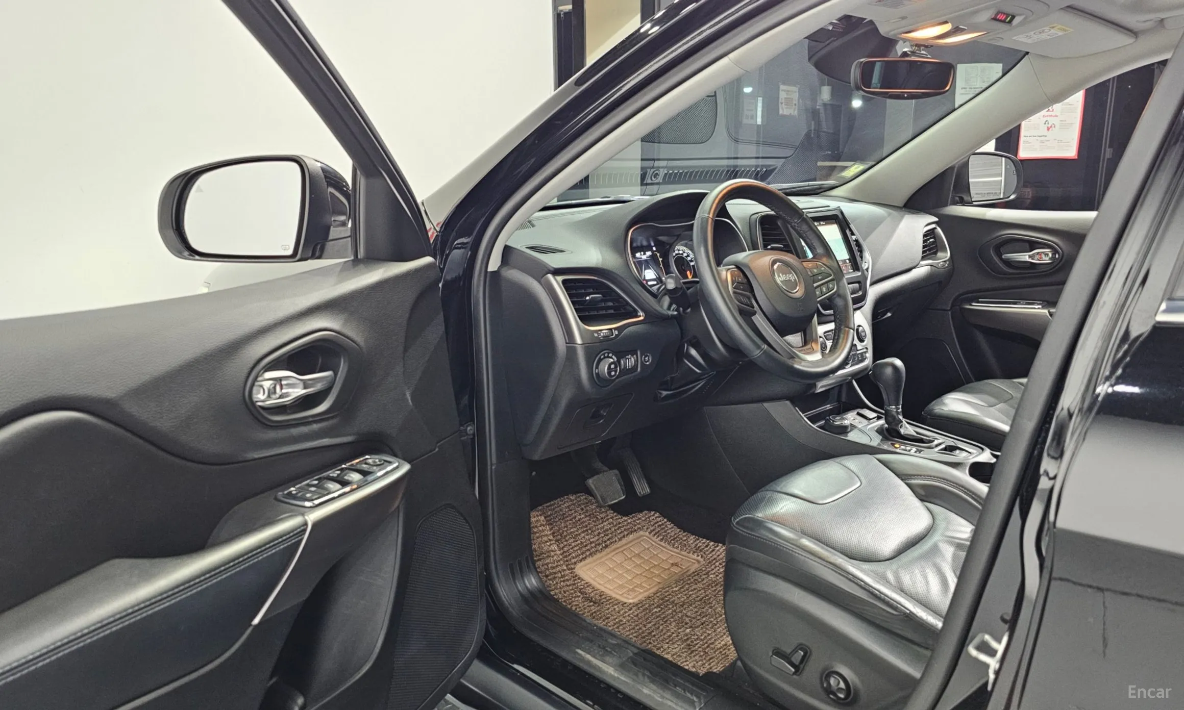 Jeep Cherokee (KL) превью 10