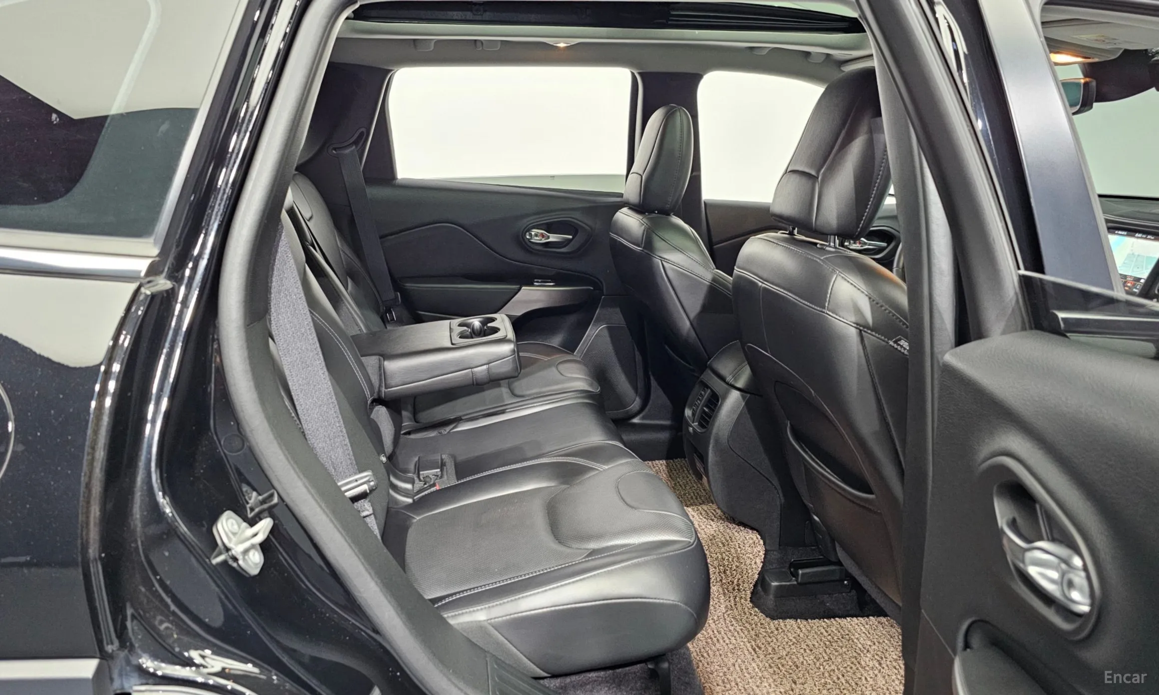 Jeep Cherokee (KL) превью 12