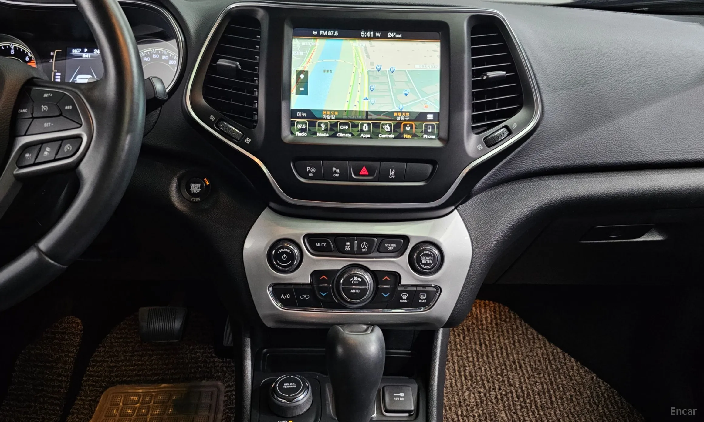 Jeep Cherokee (KL) превью 14