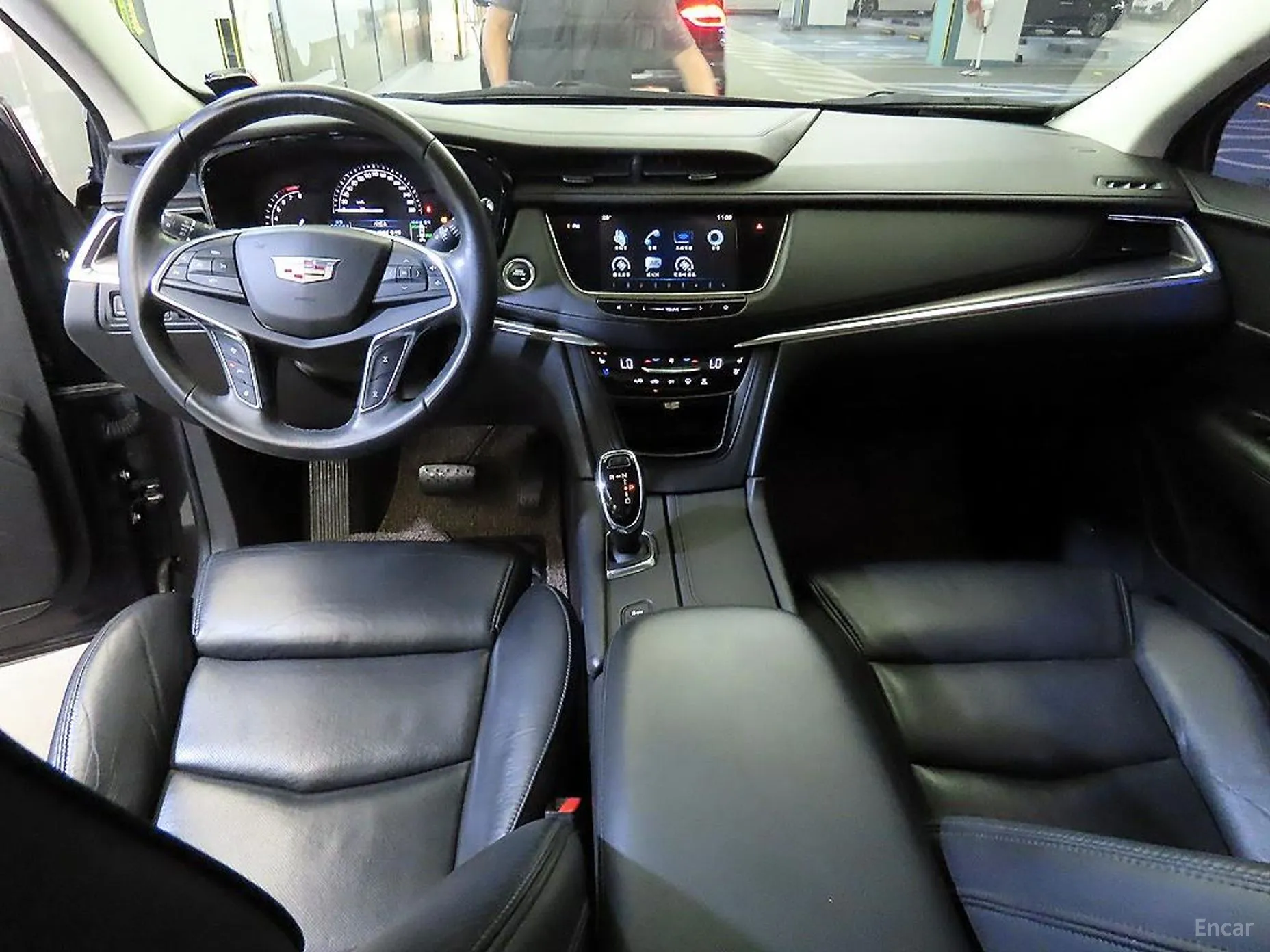 Cadillac XT5 превью 10
