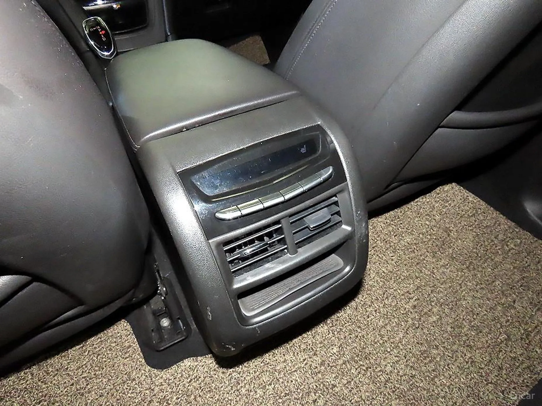Cadillac XT5 превью 15