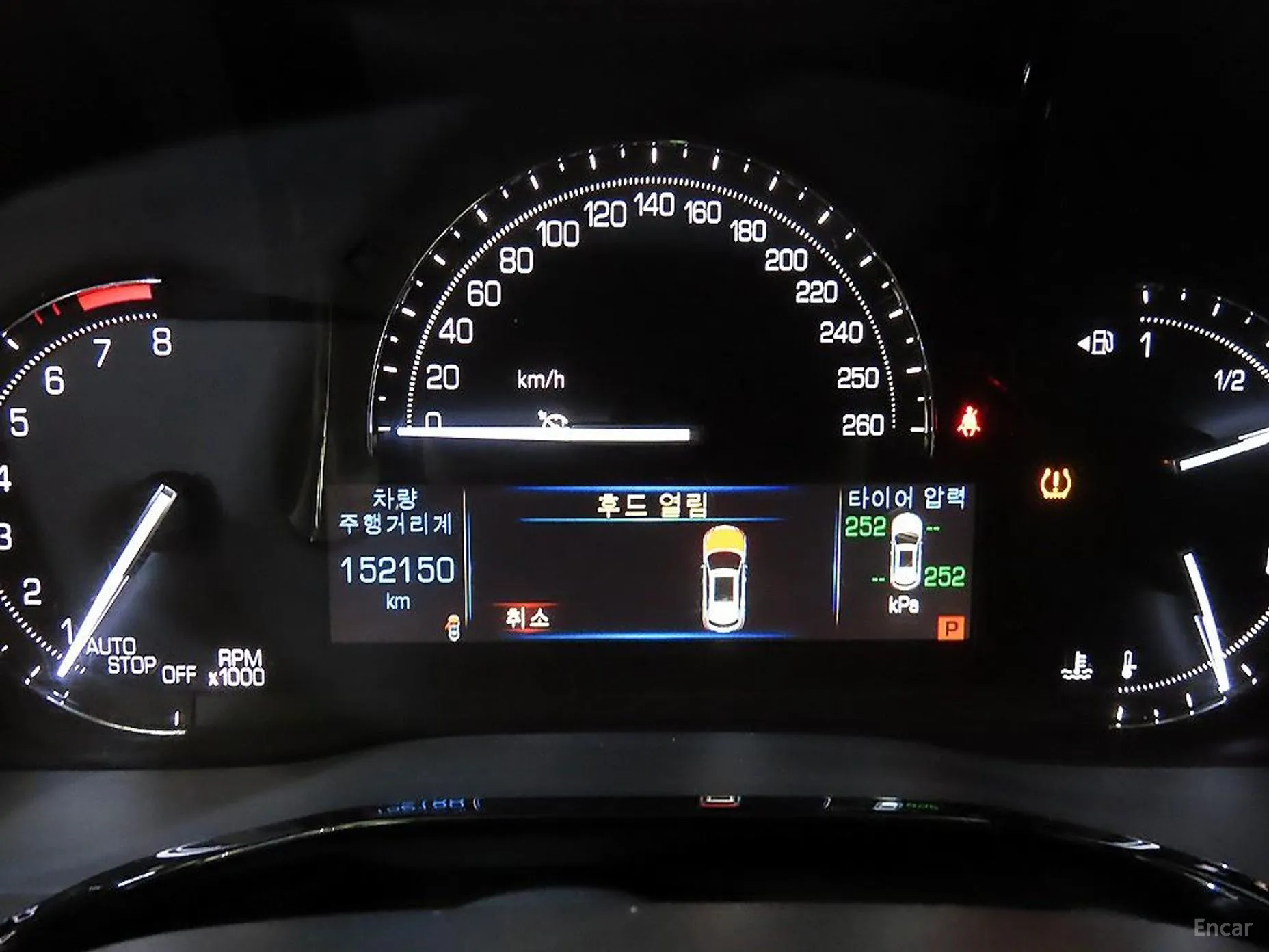 Cadillac XT5 превью 9