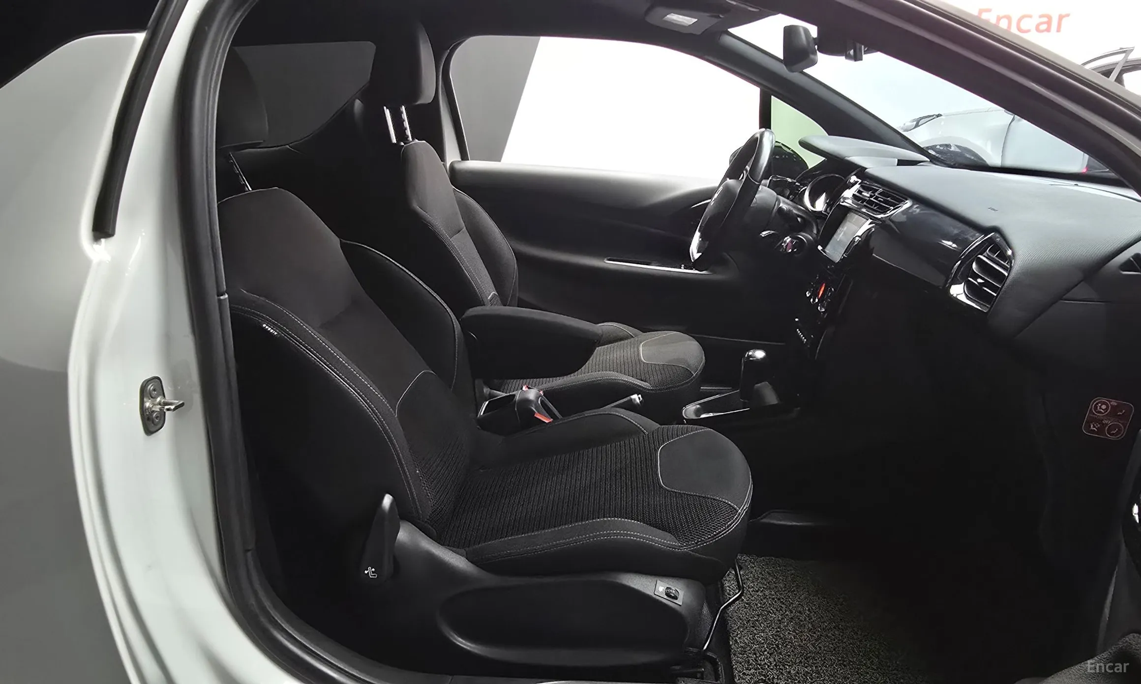Citroën/DS DS3 превью 10