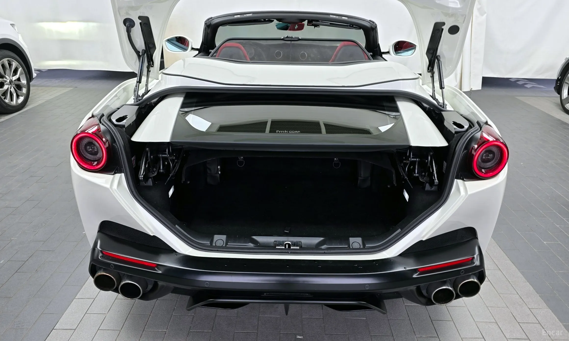 Ferrari Portofino превью 20