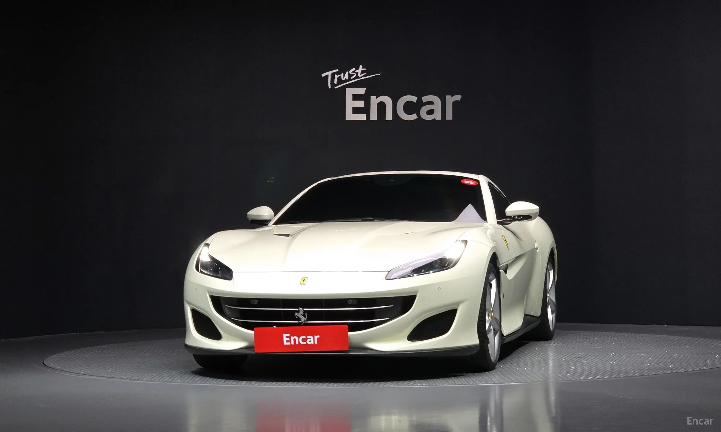 Ferrari Portofino превью 3