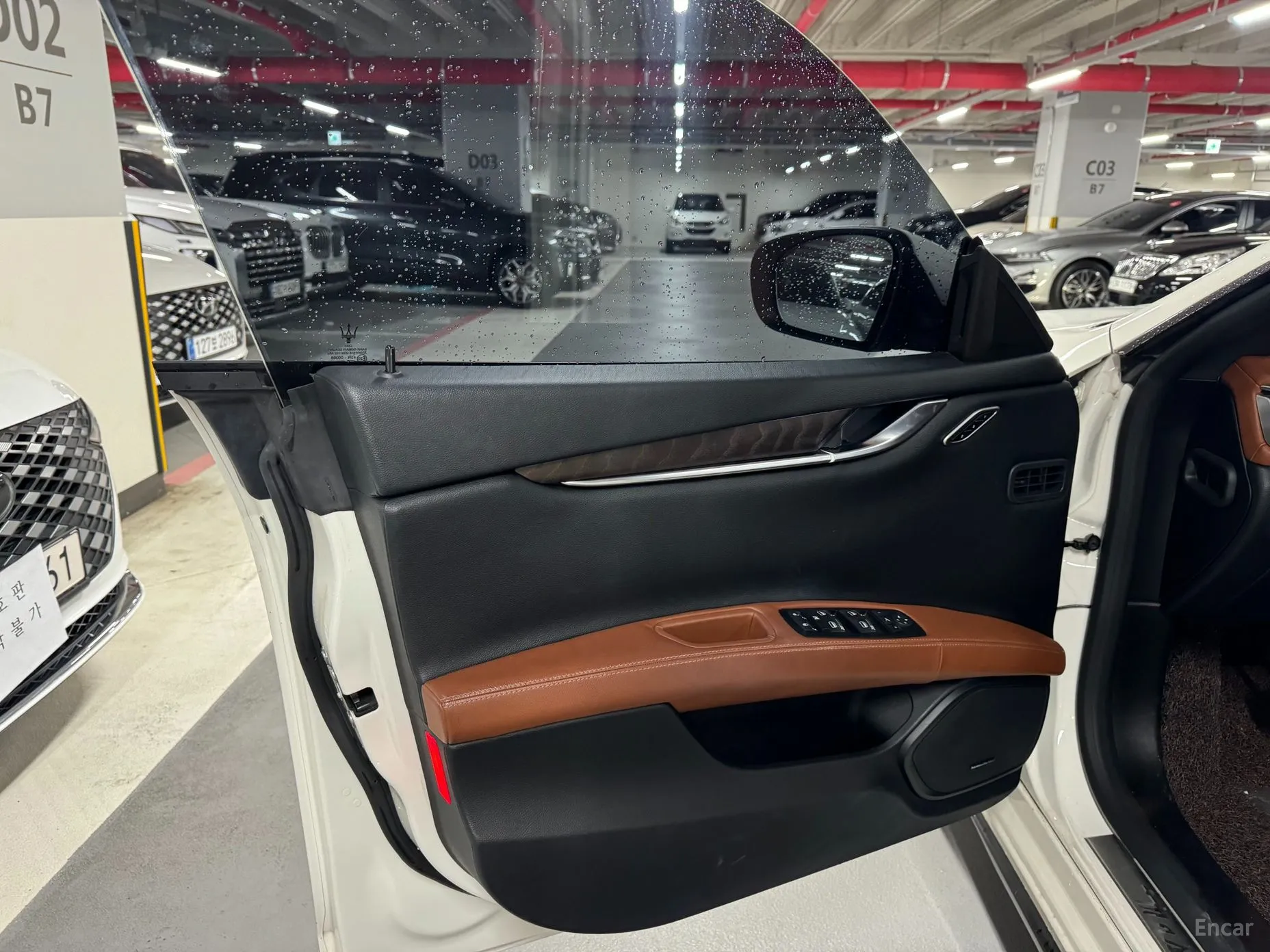 Maserati Ghibli превью 13