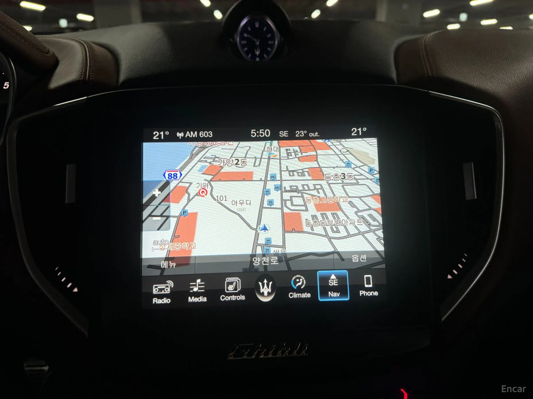 Maserati Ghibli превью 14