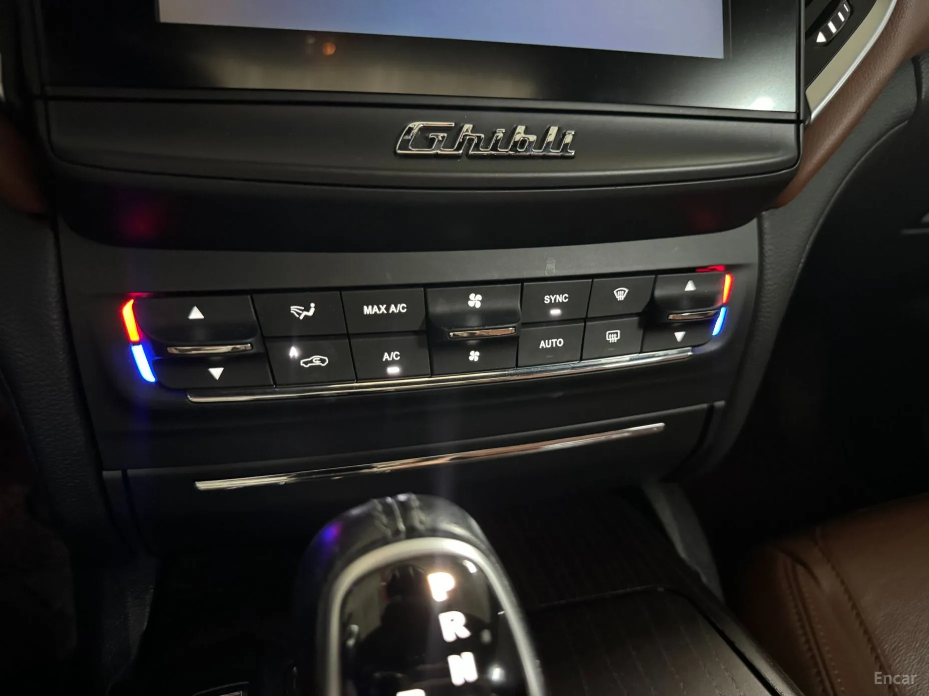 Maserati Ghibli превью 17