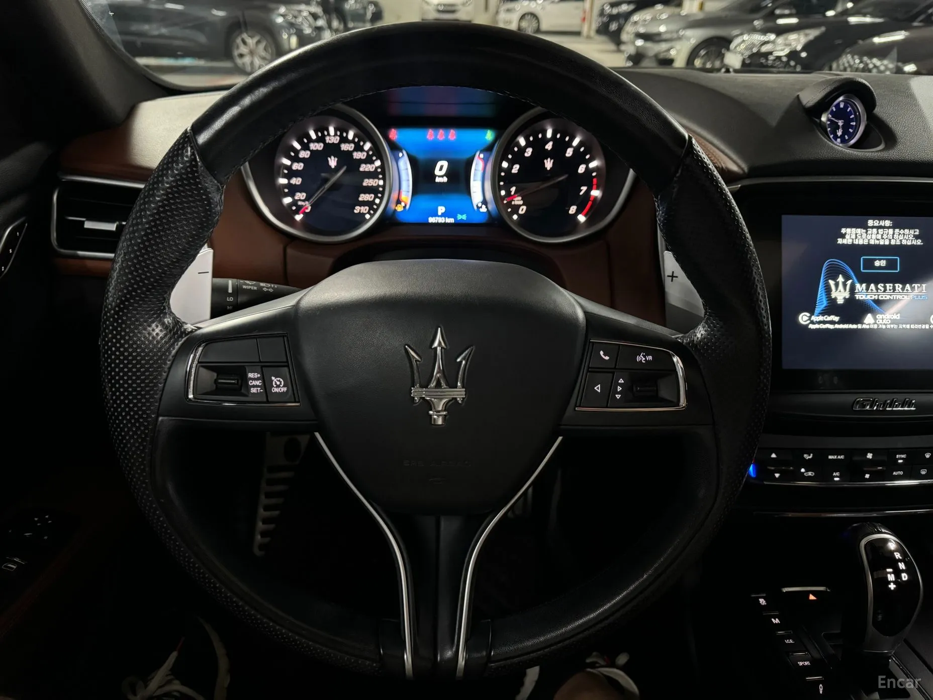Maserati Ghibli превью 8