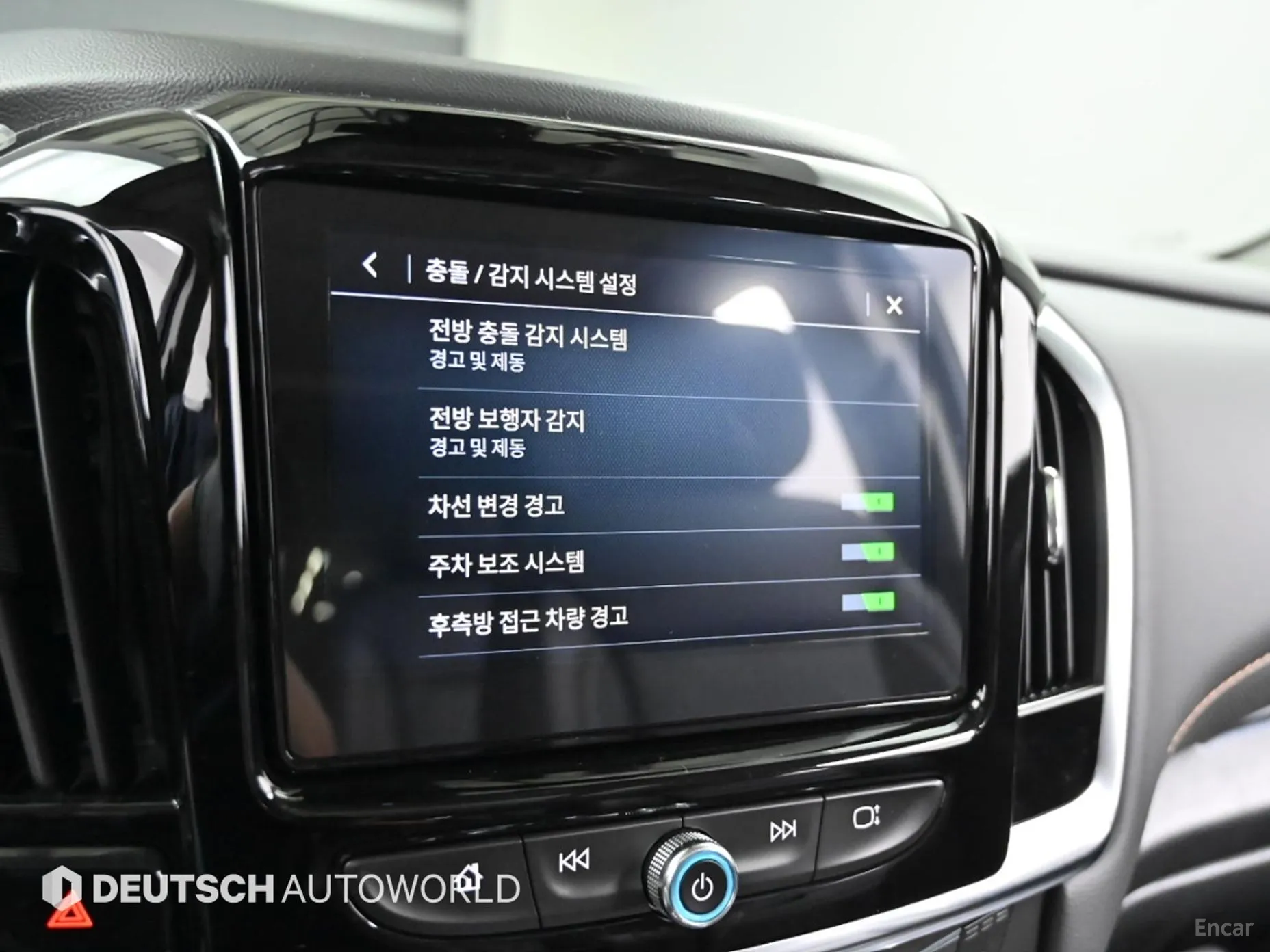 Chevrolet (GM Daewoo) Traverse превью 17