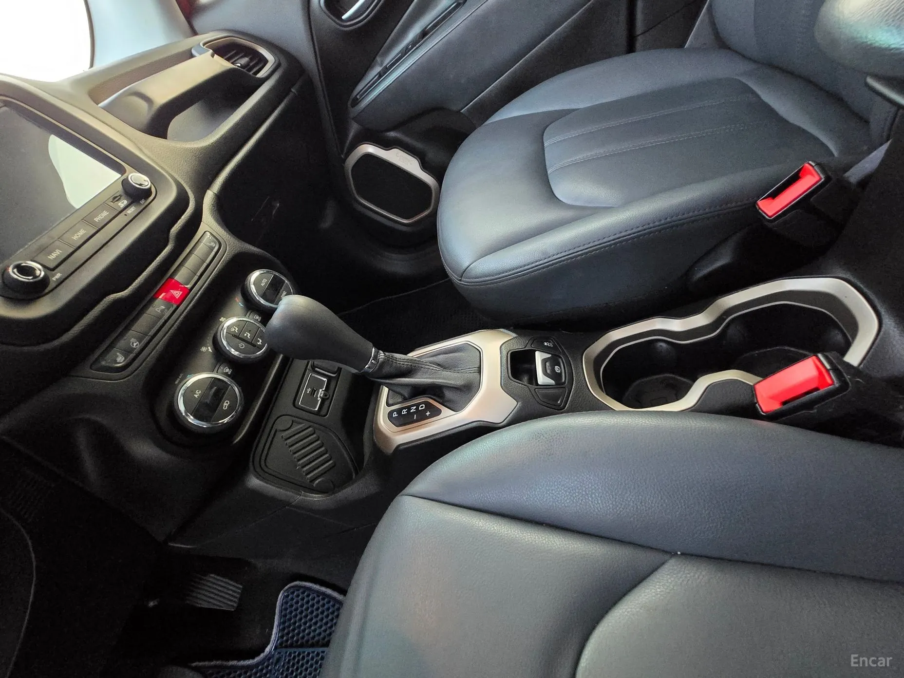 Jeep Renegade превью 11