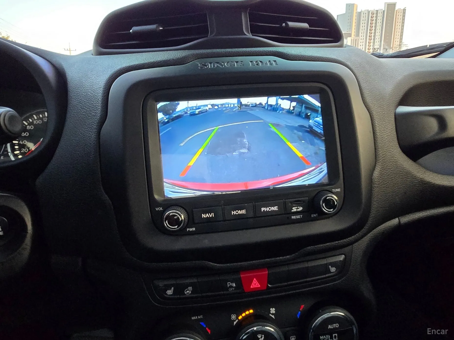 Jeep Renegade превью 18