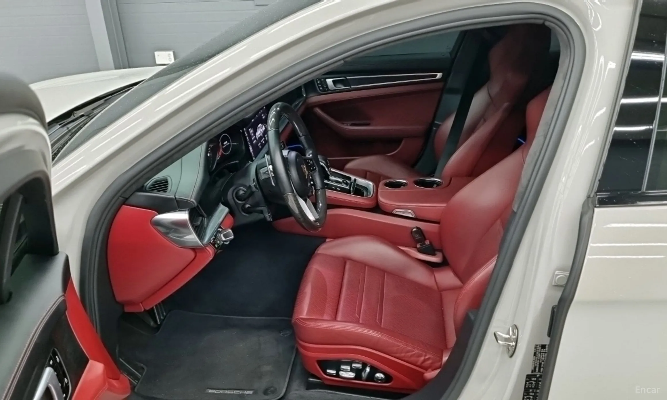 Porsche Panamera (971) превью 7