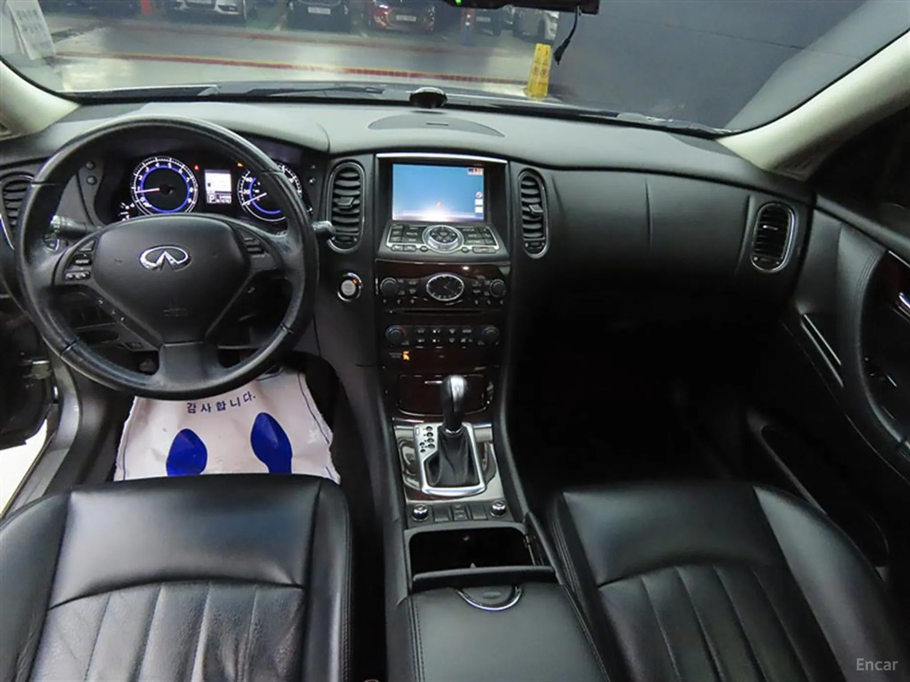 Infiniti EX35 превью 8