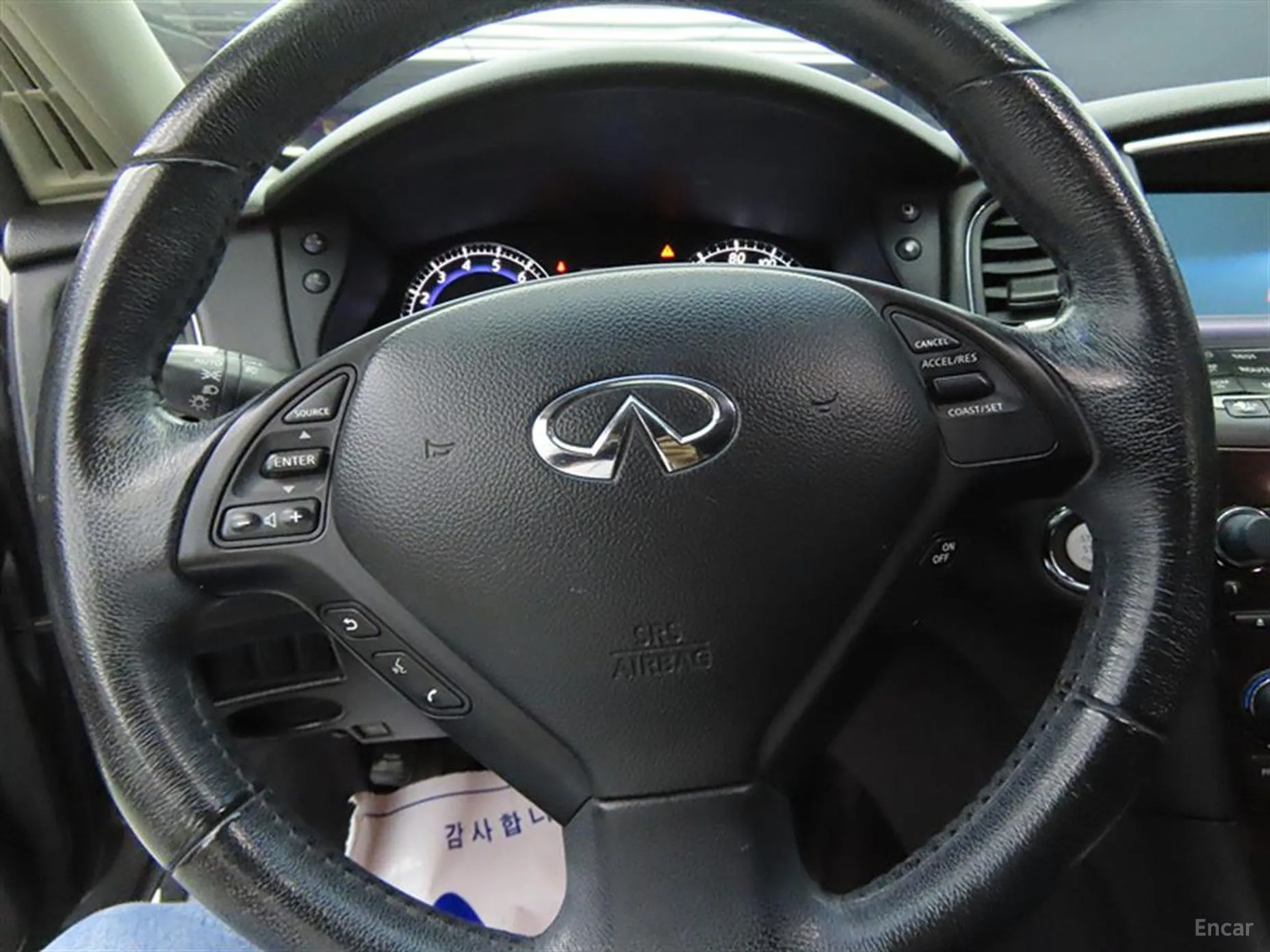 Infiniti EX35 превью 9