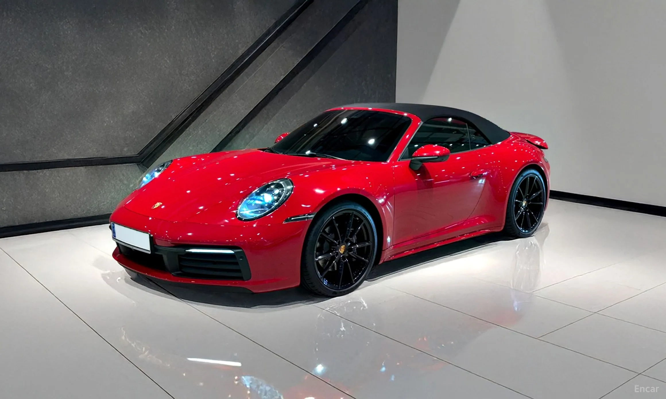 911 (992)