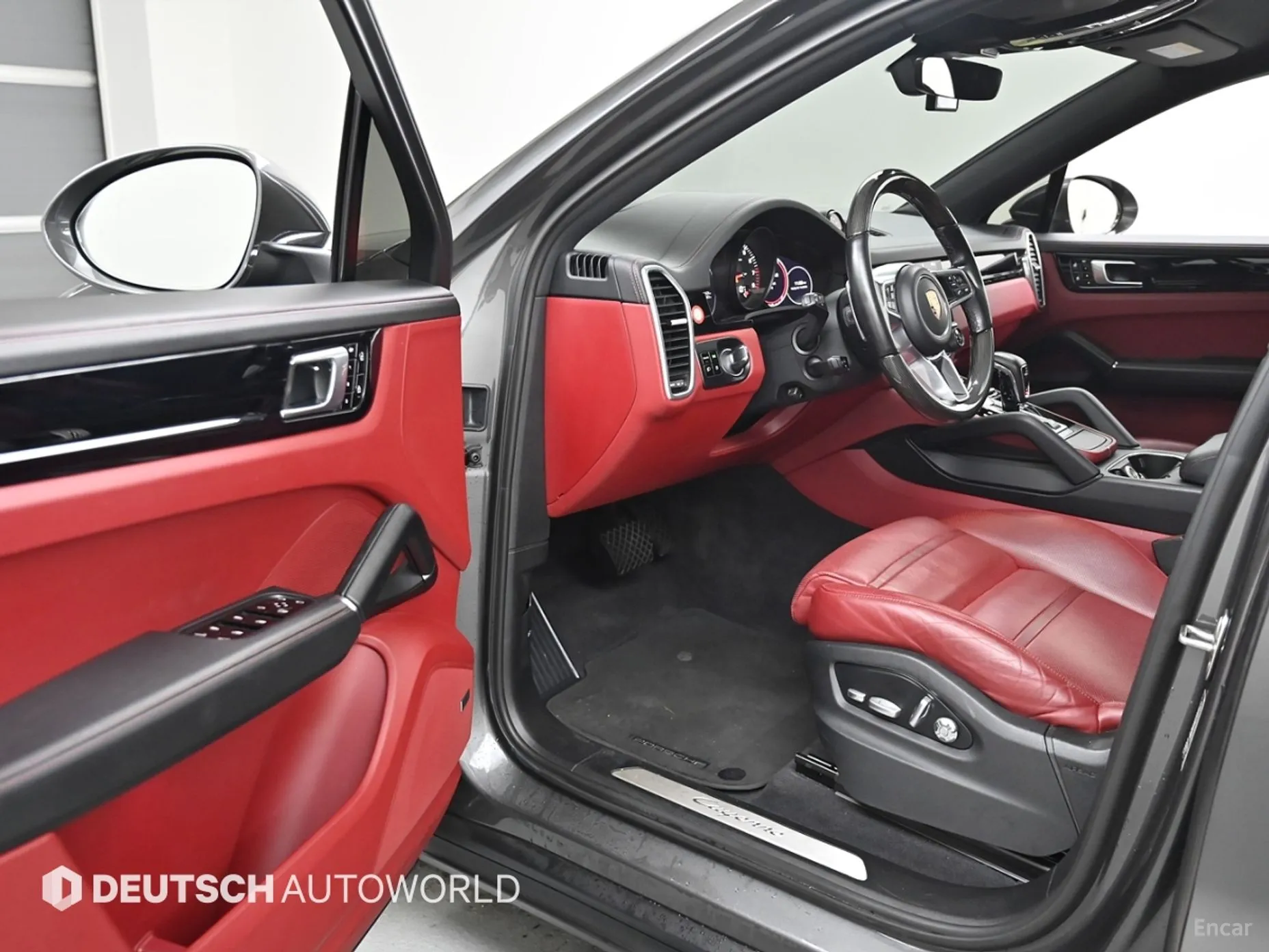 Porsche Cayenne (PO536) превью 11