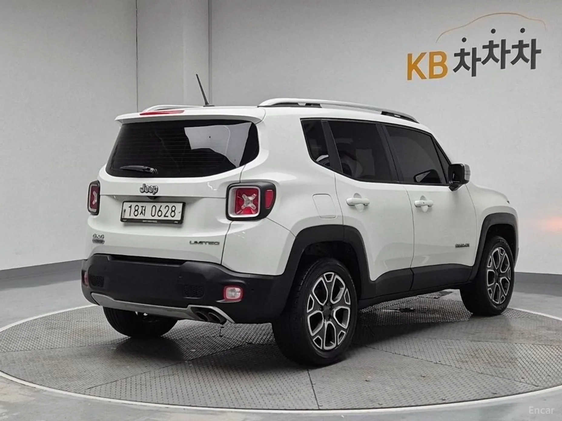 Jeep Renegade превью 3