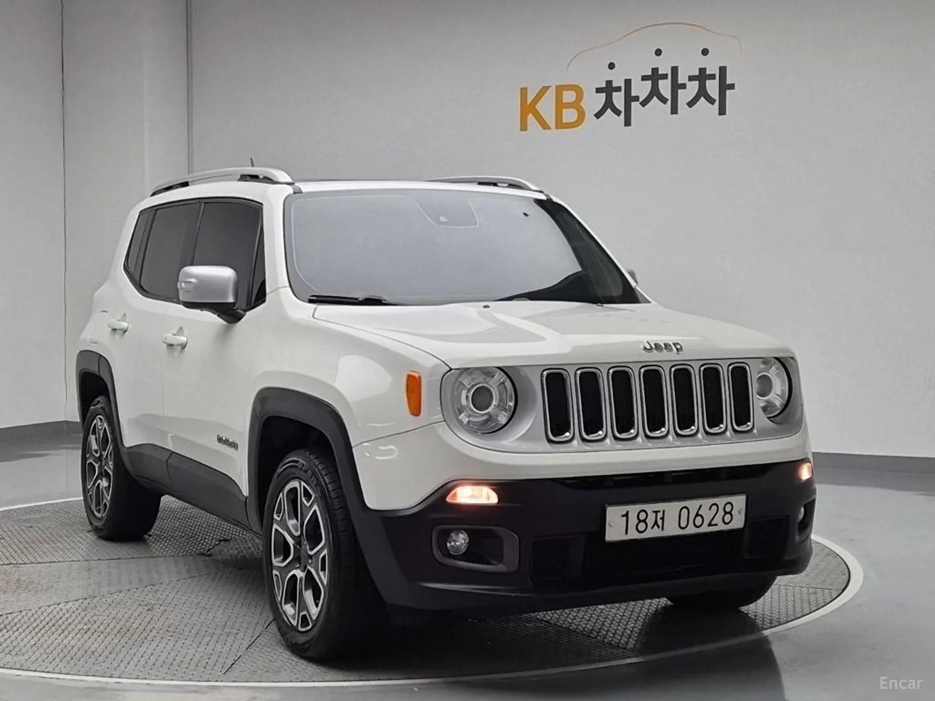 Jeep Renegade превью 4