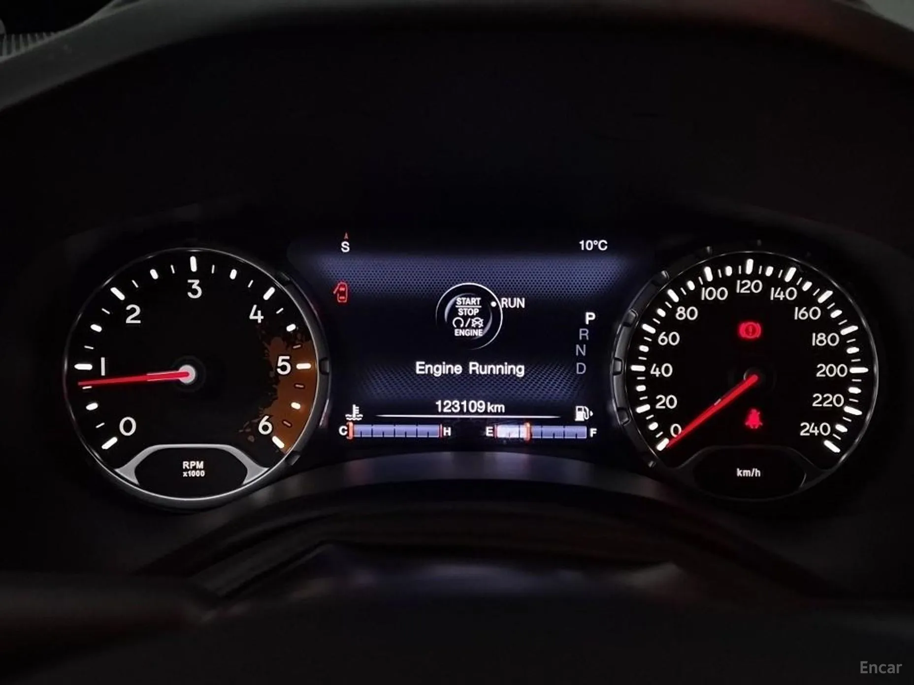 Jeep Renegade превью 6