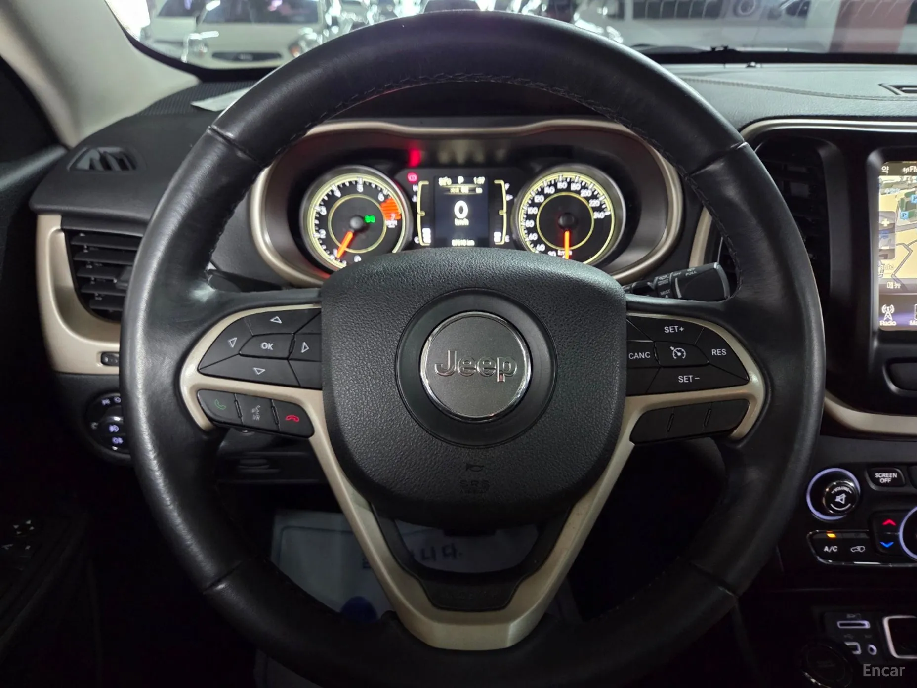 Jeep Cherokee (KL) превью 11