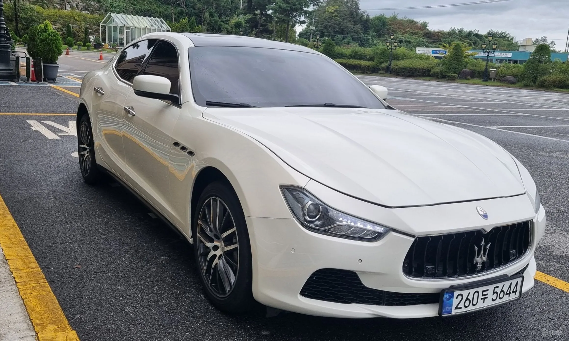 Maserati Ghibli превью 11
