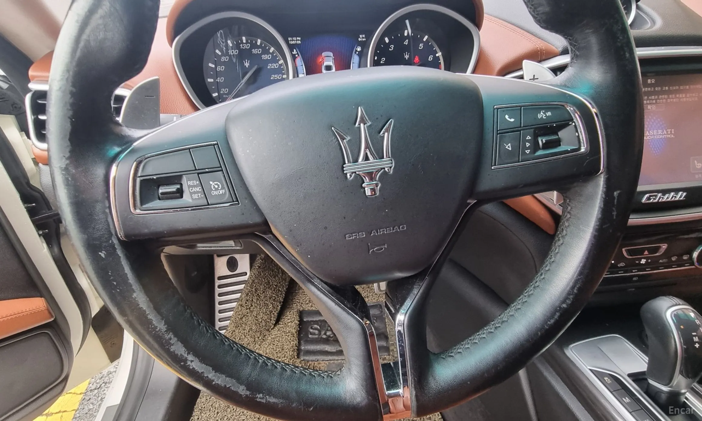 Maserati Ghibli превью 17