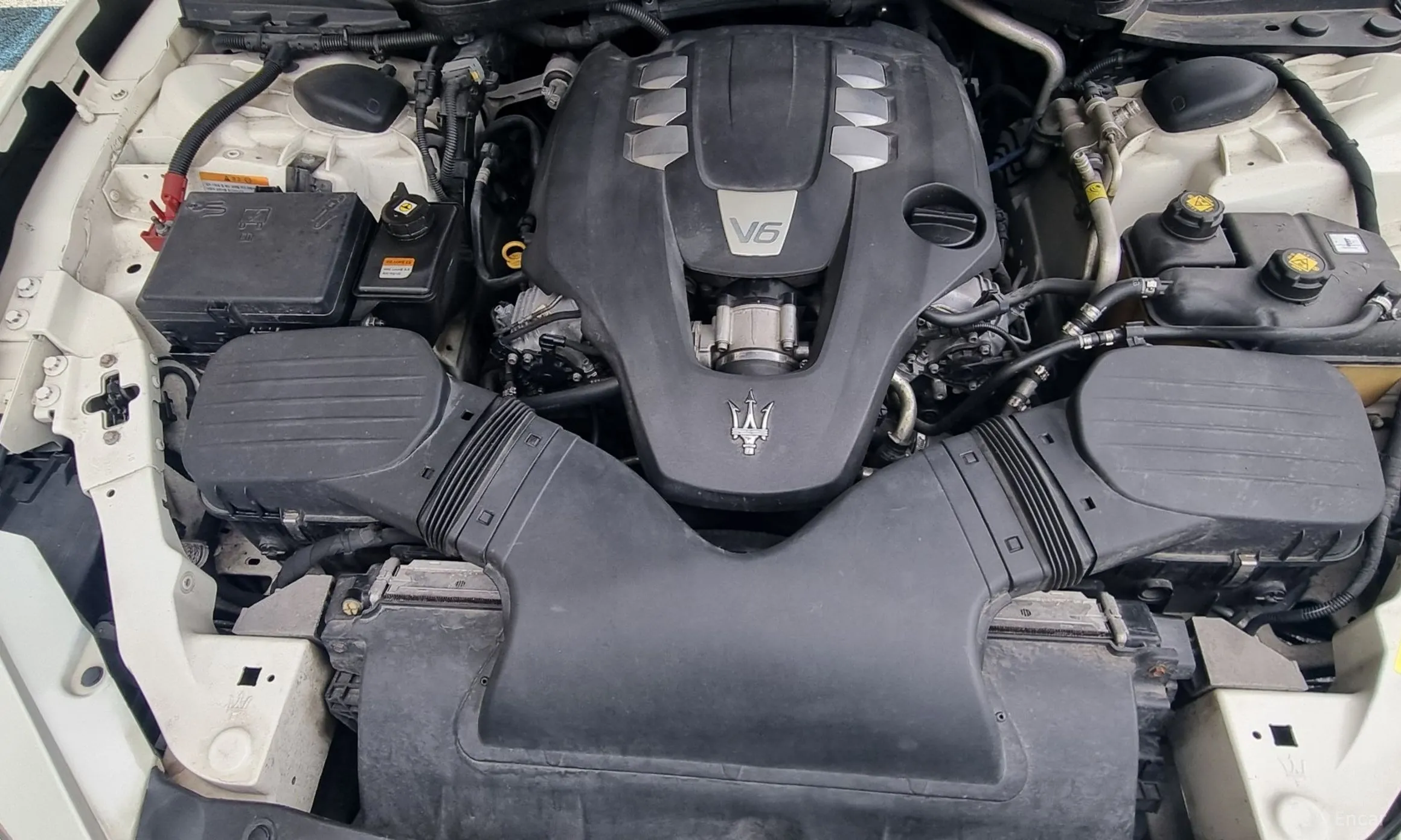 Maserati Ghibli превью 6