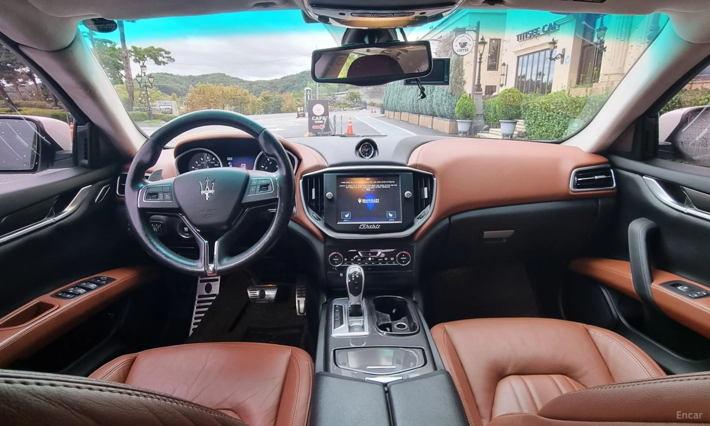 Maserati Ghibli превью 7