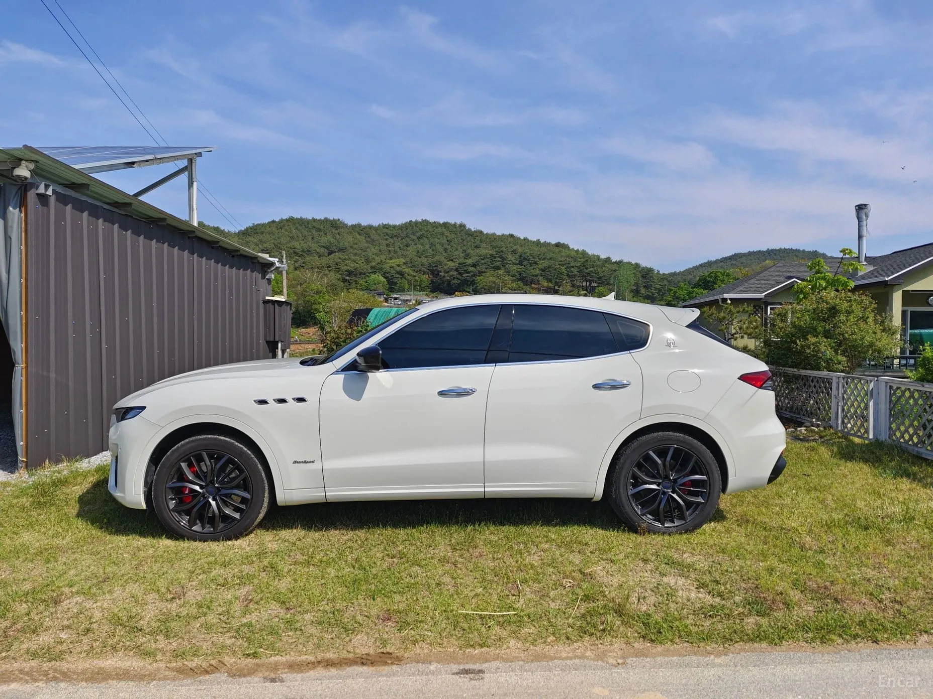 Maserati Levante превью 4