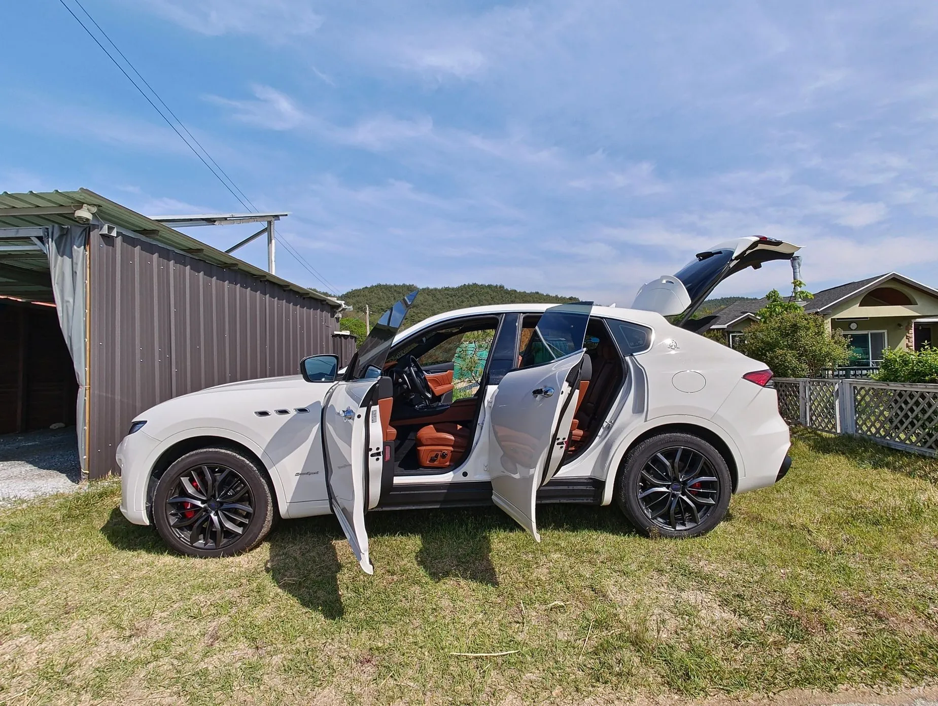 Maserati Levante превью 5