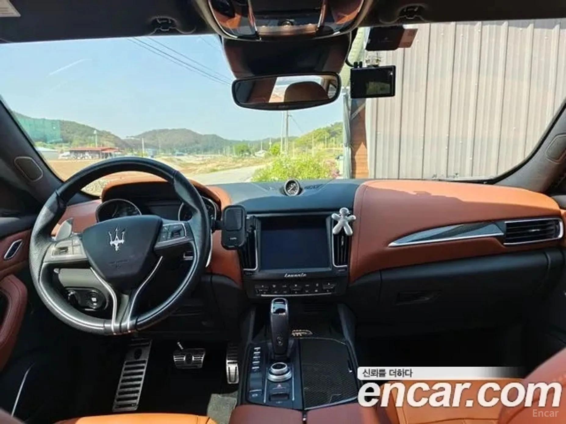 Maserati Levante превью 7