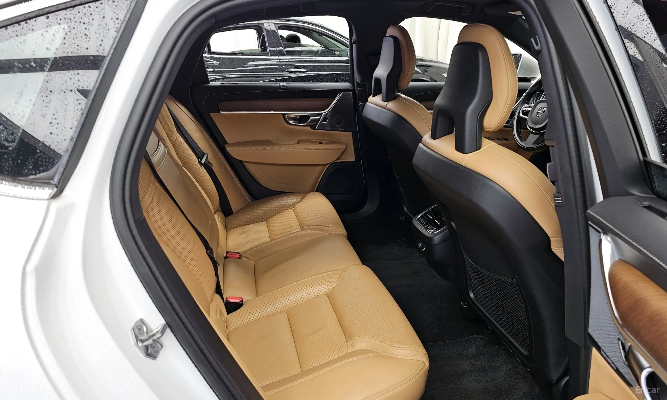 Volvo S90 превью 12