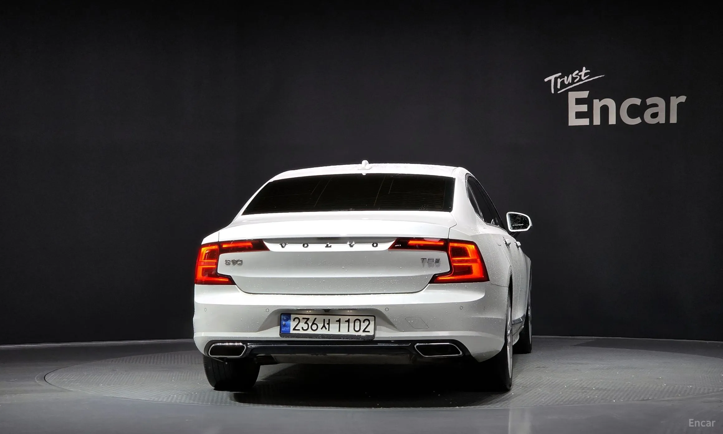 Volvo S90 превью 4