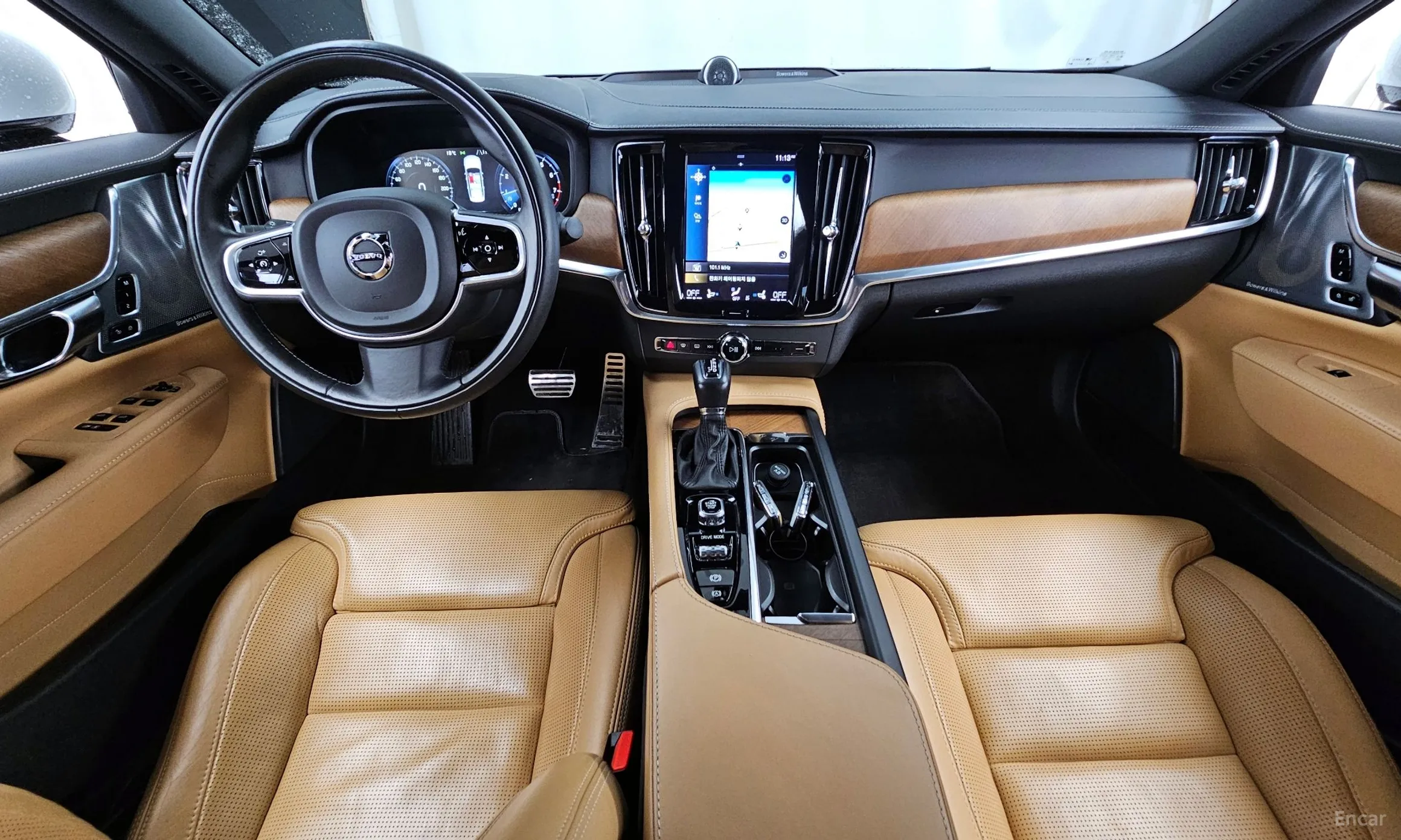 Volvo S90 превью 7