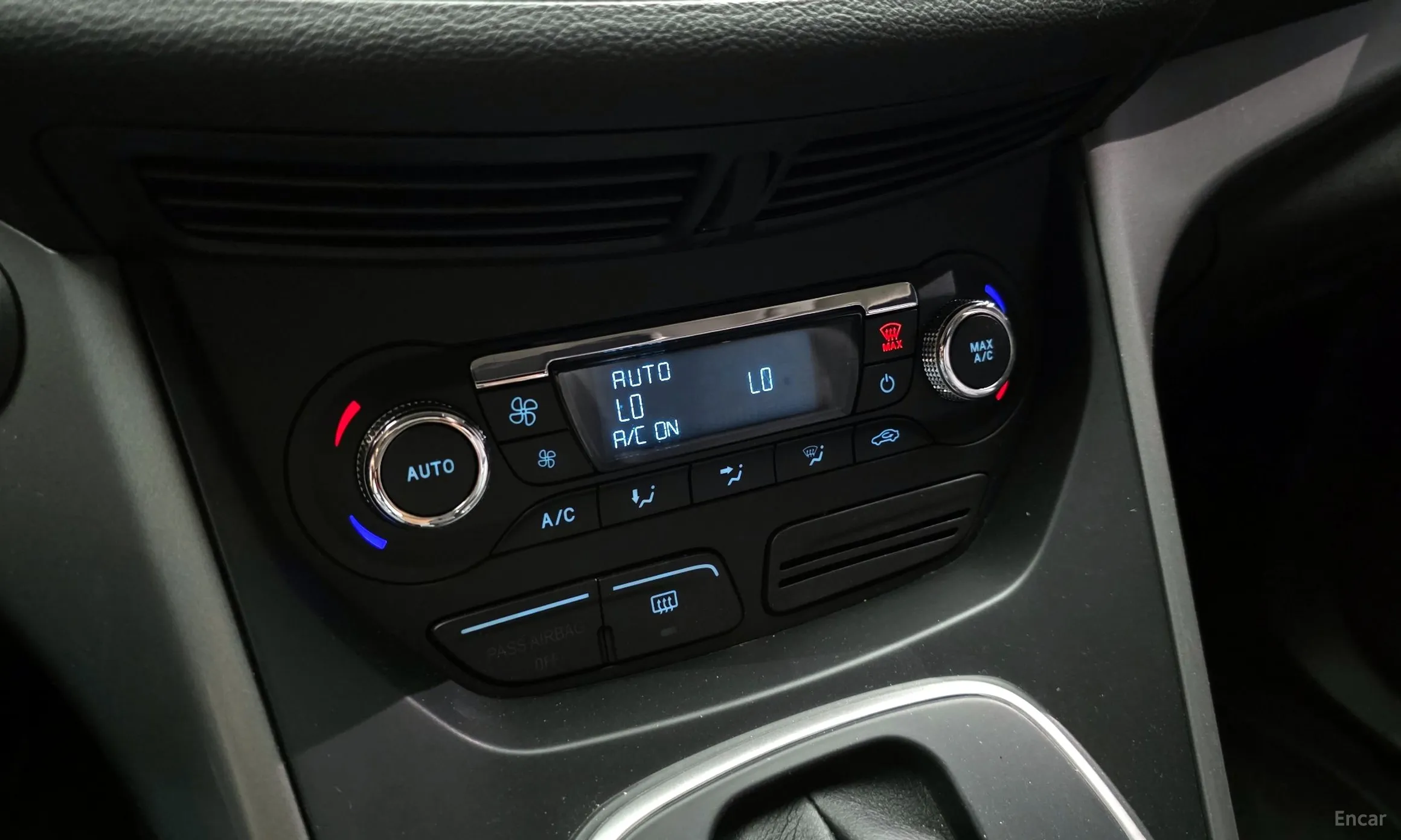 Ford Escape превью 15
